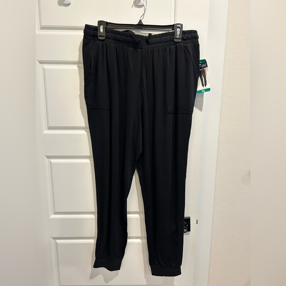 Splendid Black Joggers